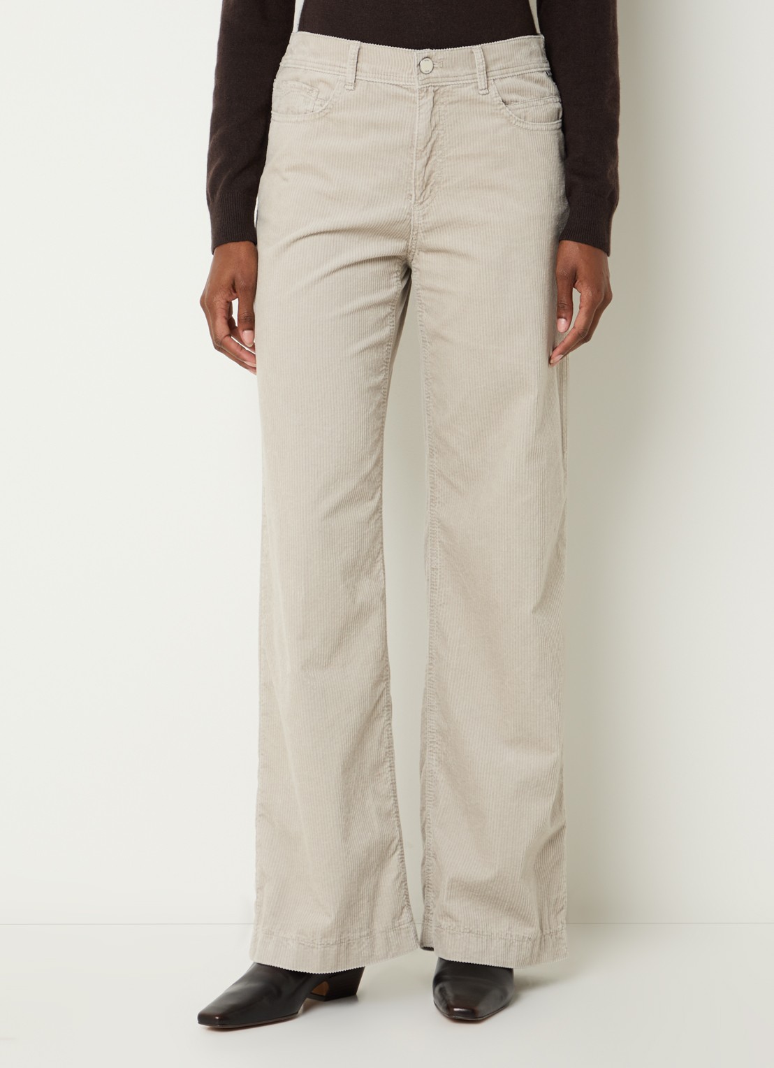 BRAX Maine mid waist straight fit broek van corduroy - detail 3 ivoor