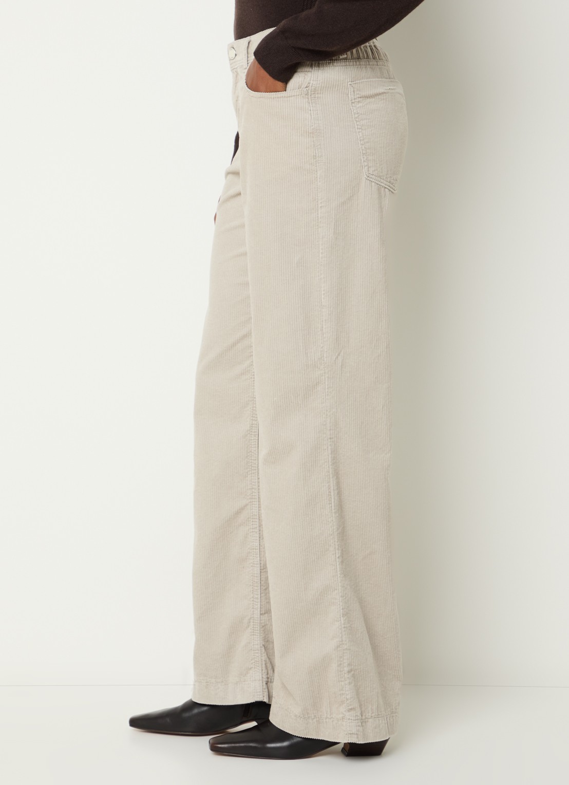 BRAX Maine mid waist straight fit broek van corduroy - detail 4 ivoor