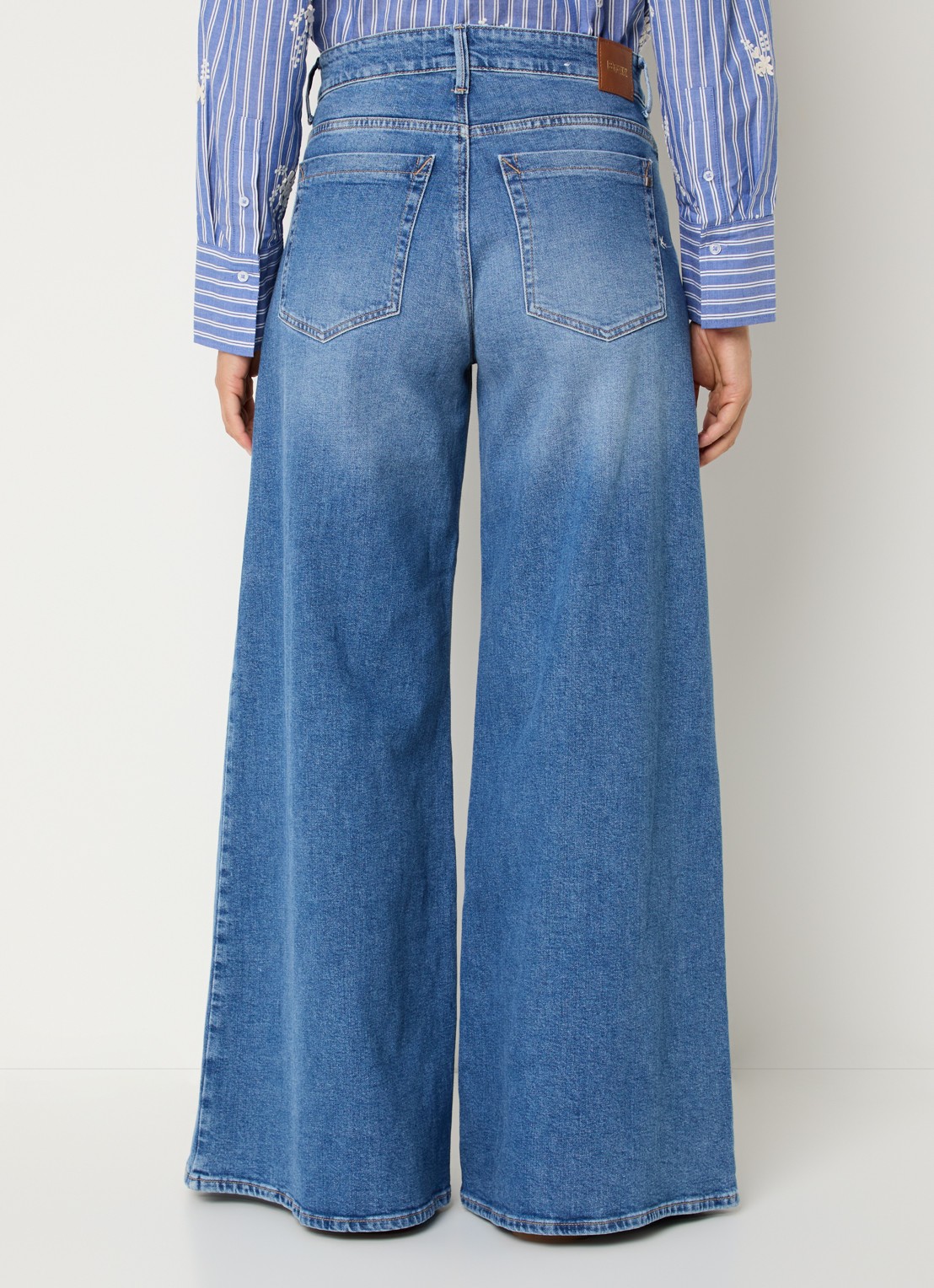BRAX March high waist wide leg jeans met steekzakken - achterkant blauw
