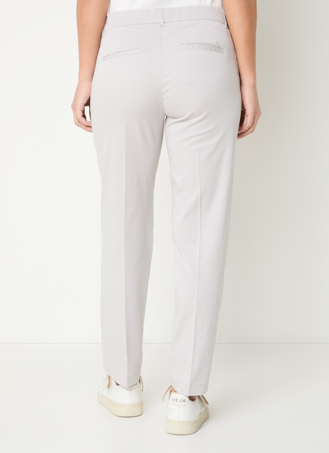 BRAX Maron mid waist cropped tapered fit chino met steekzakken - achterkant 2 lichtgrijs