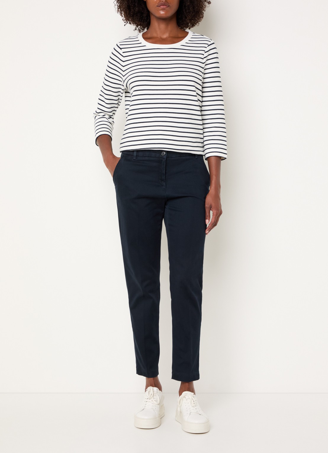 BRAX Maron mid waist slim fit chino  met elastische band - voorkant 3 donkerblauw
