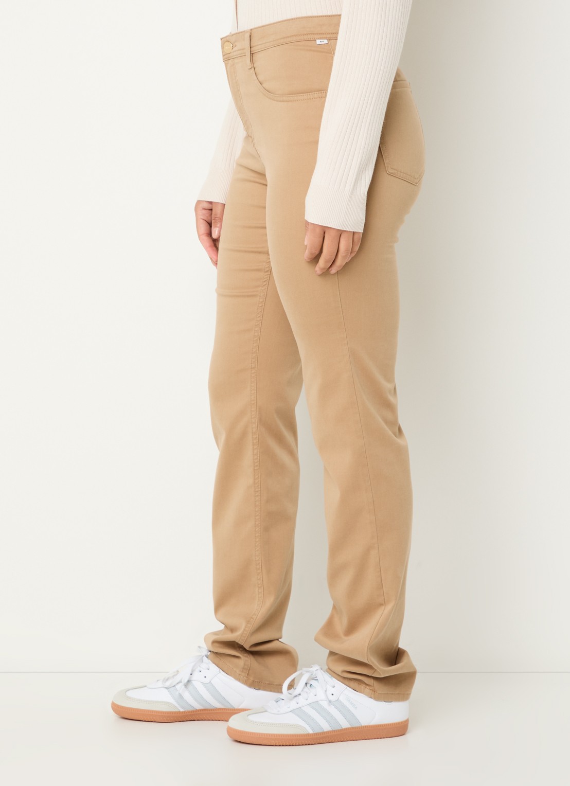 BRAX Mary high waist slim fit chino met steekzakken - detail 4 beige