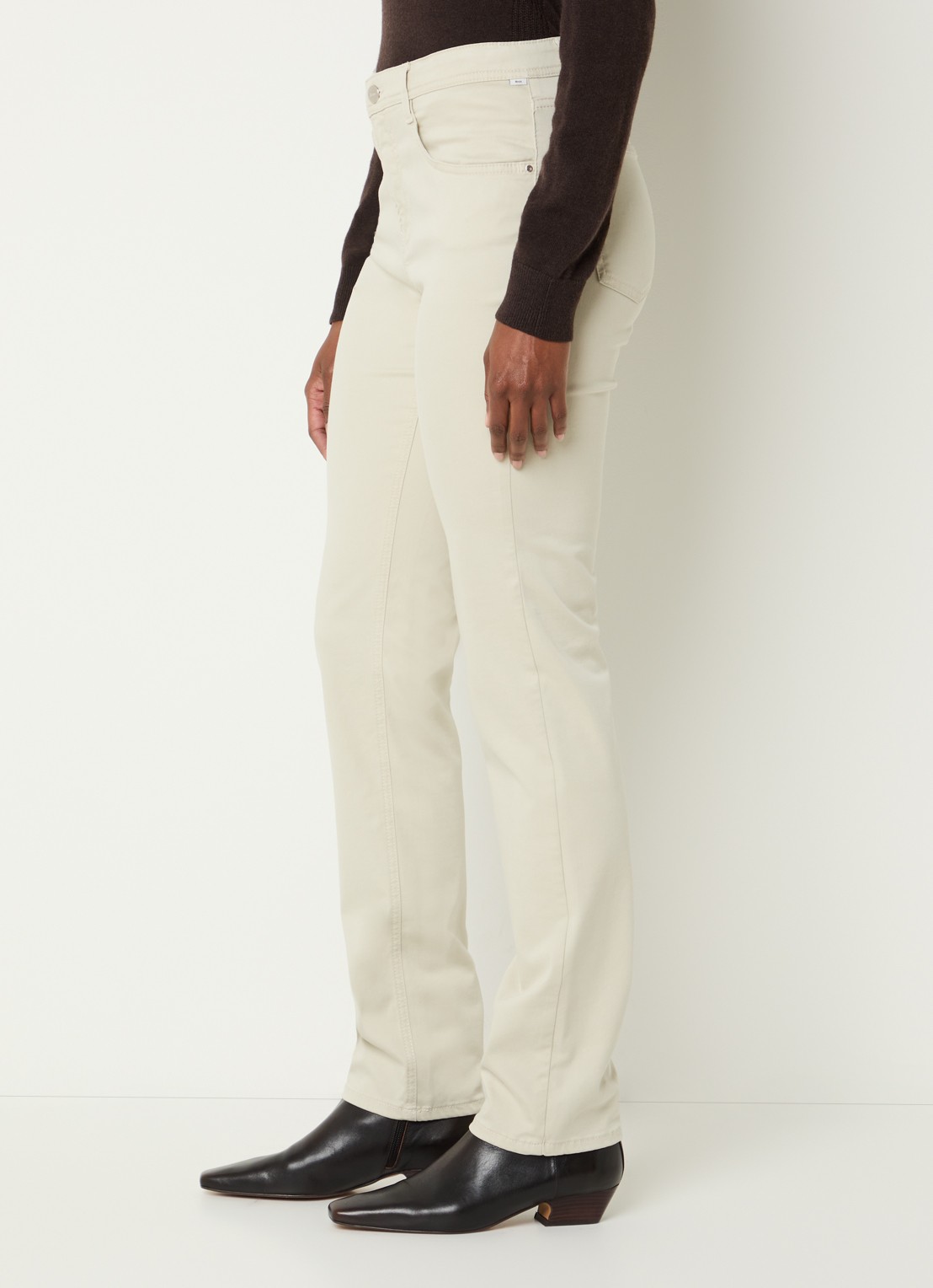 BRAX Mary high waist slim fit chino met steekzakken - detail 2 gebroken wit