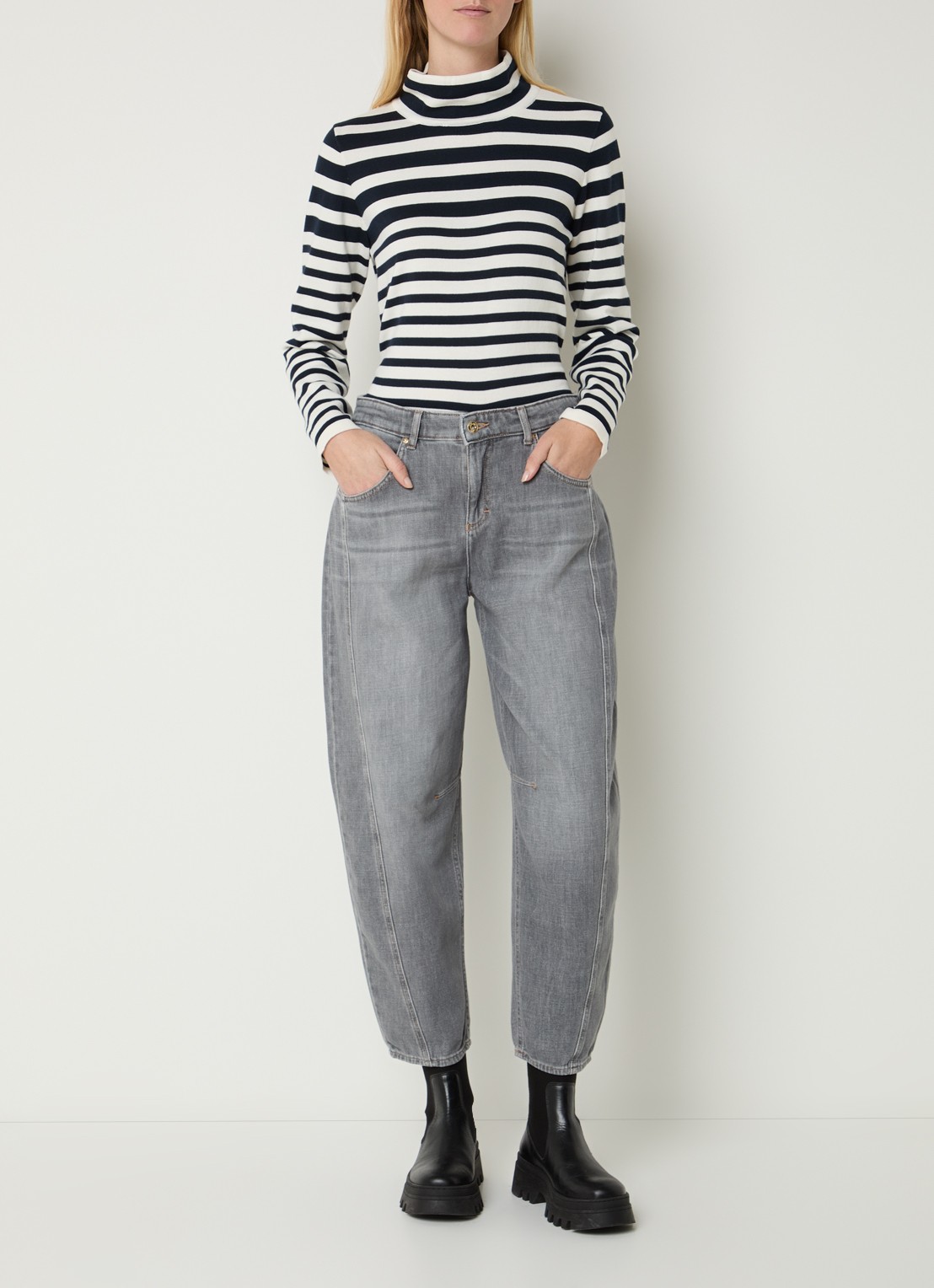 BRAX Megan S high waist cropped tapered jeans met steekzakken - voorkant 3 grijs