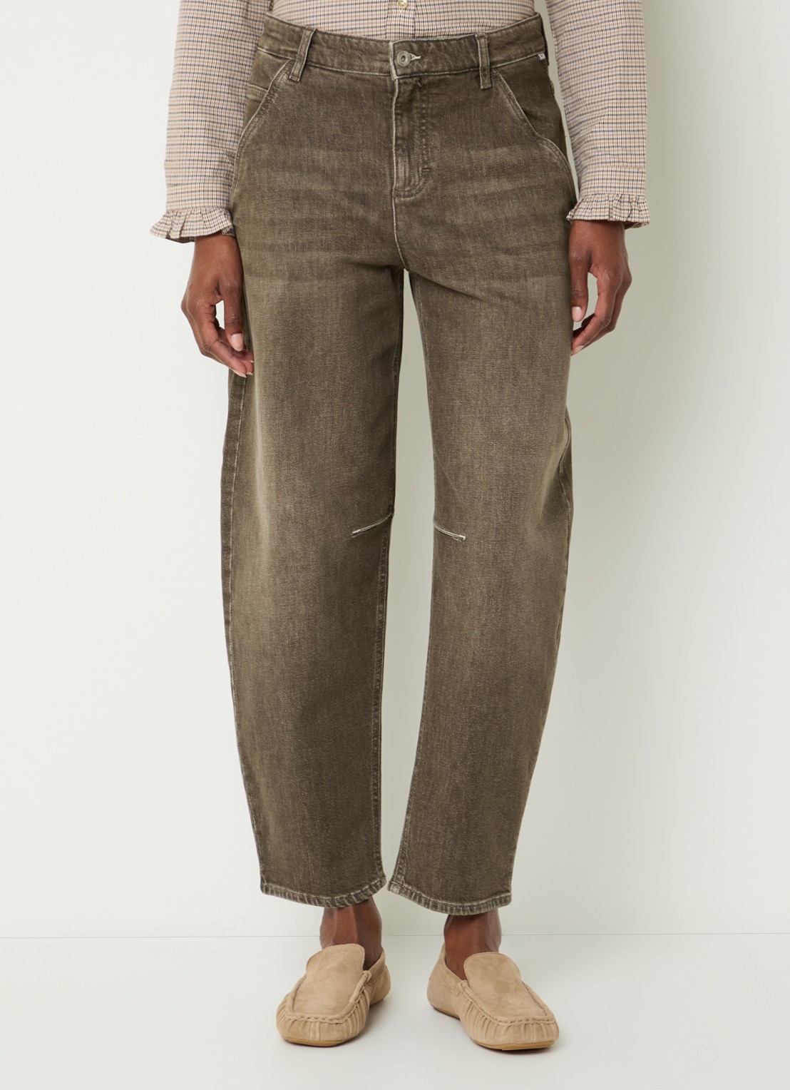 BRAX Megan S high waist tapered jeans met verwassen afwerking - detail bruin