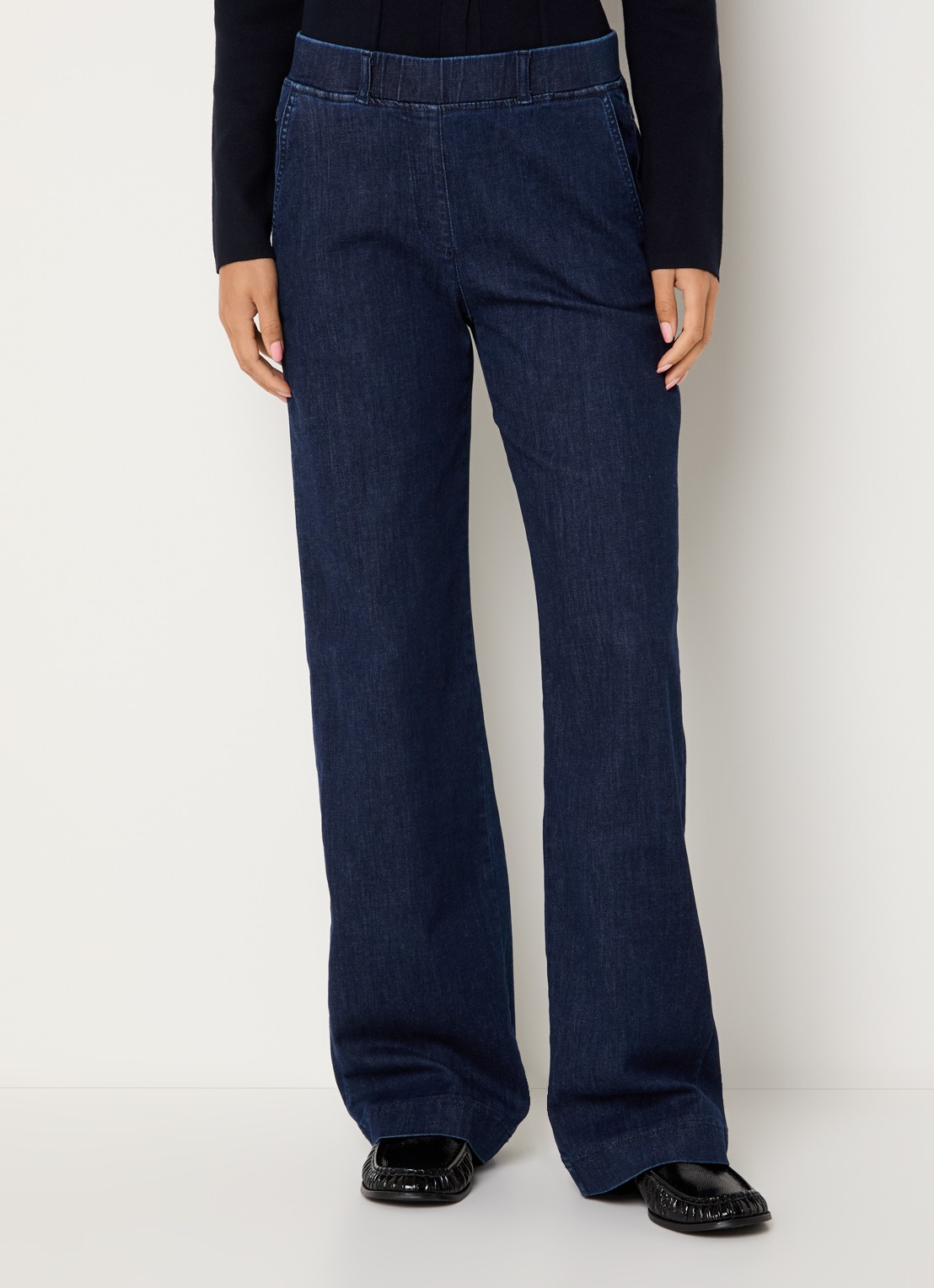 BRAX Pam mid waist loose fit jeans met donkere wassing - detail 2 donkerblauw