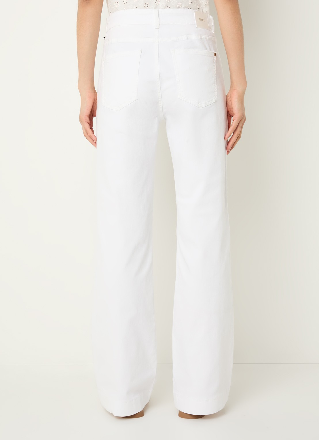 BRAX Shakira high waist flared jeans met steekzakken - achterkant 5 wit