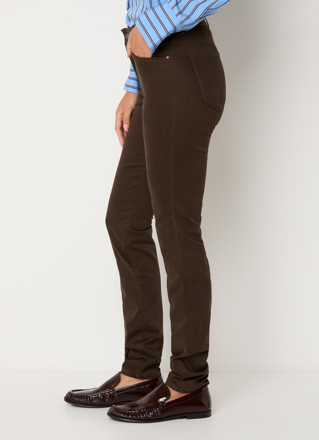 BRAX Shakira high waist slim fit pantalon  - detail 4 donkerbruin