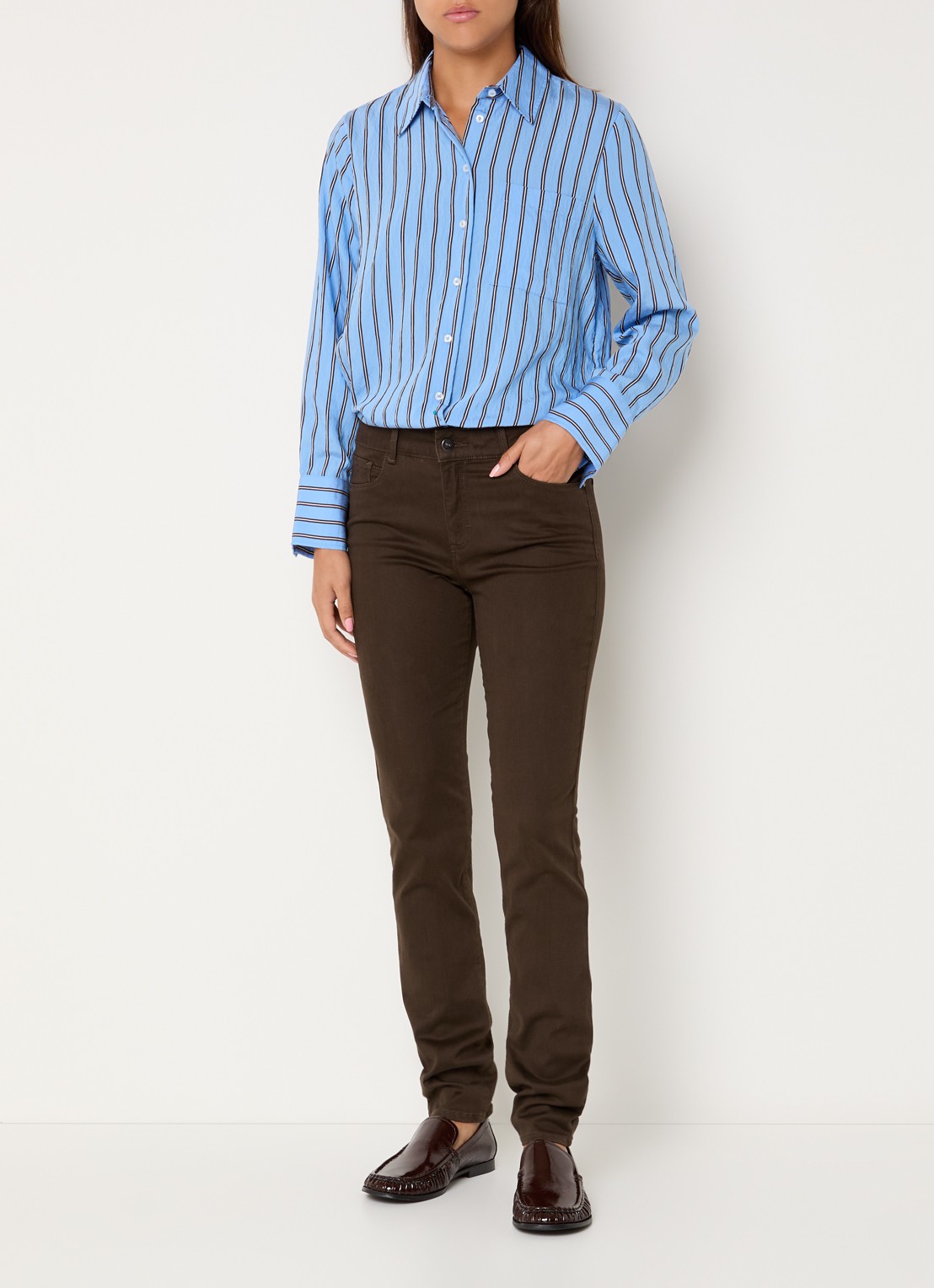 BRAX Shakira high waist slim fit pantalon  - voorkant 2 donkerbruin
