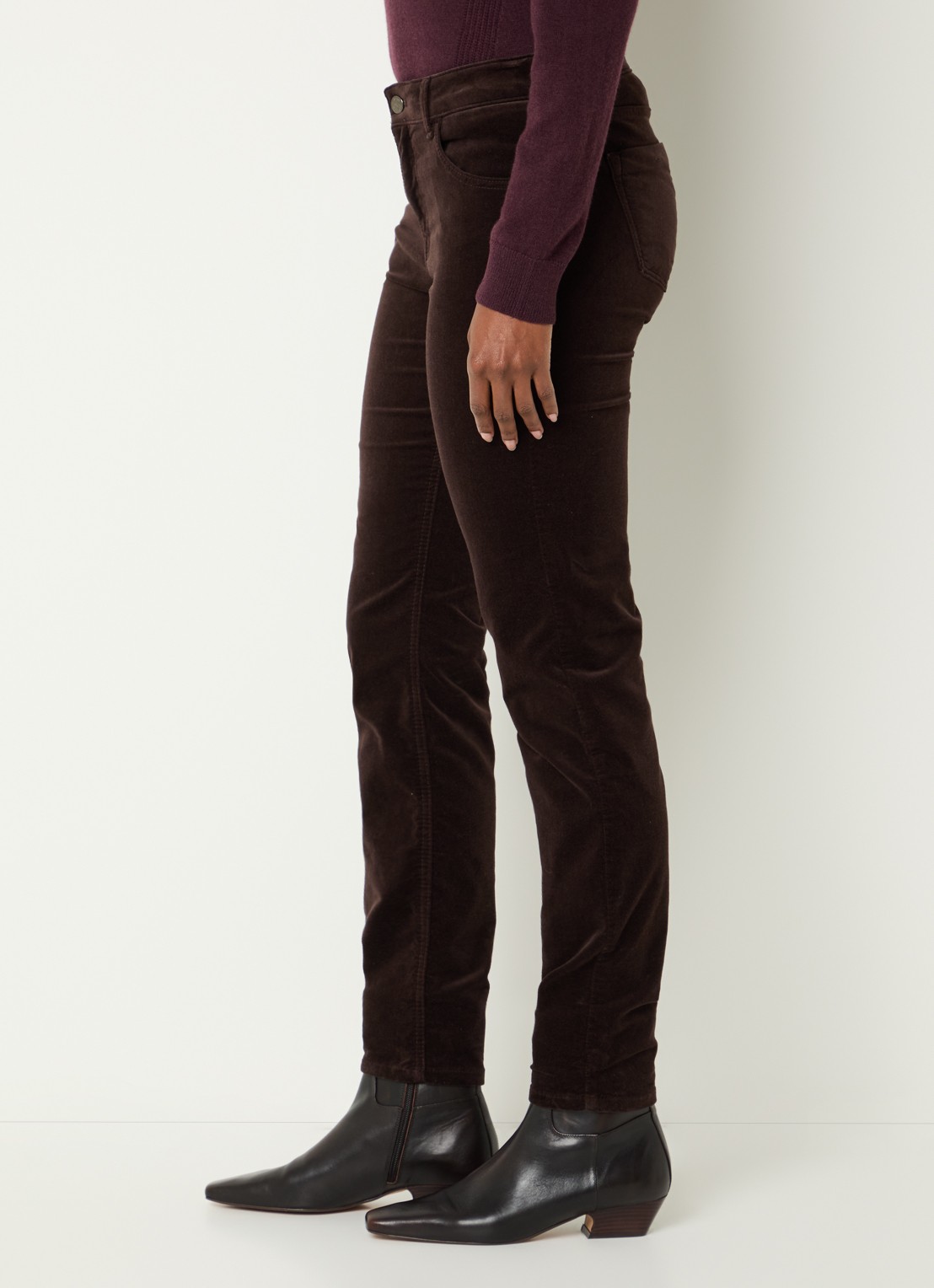 BRAX Shakira mid waist skinny fit broek van fluweel - detail 2 donkerbruin