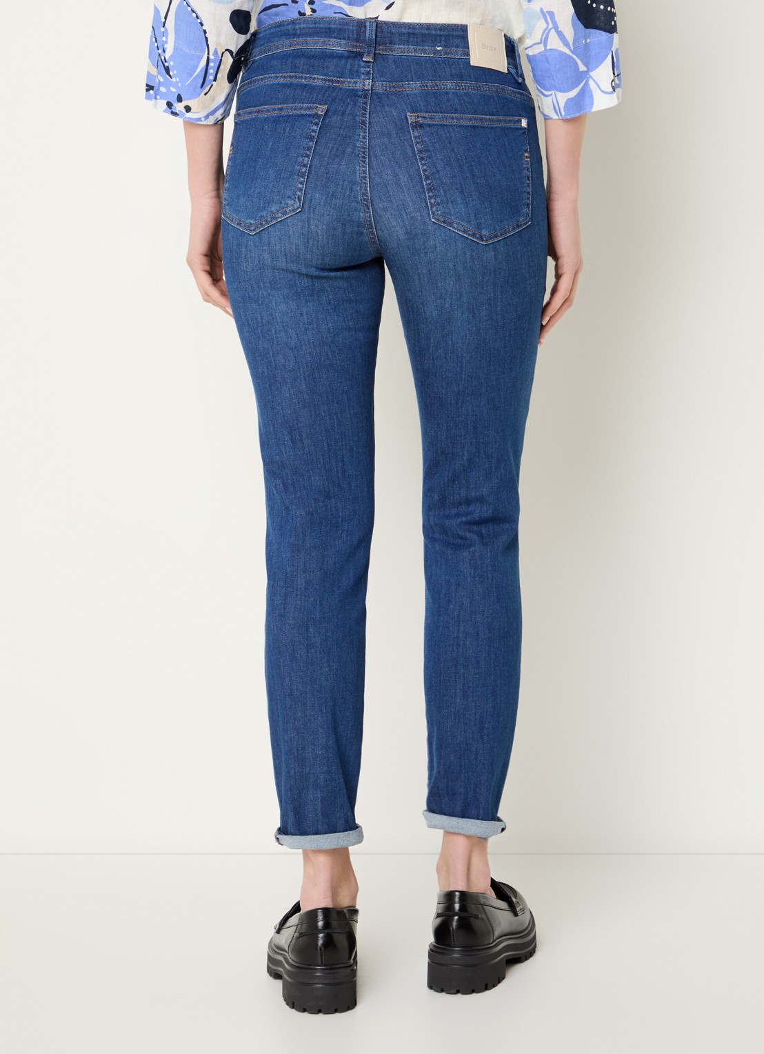 BRAX Shakira mid waist slim fit jeans  met steekzakken - achterkant 5 blauw