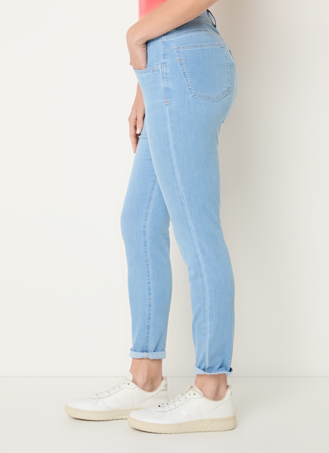 BRAX Shakira mid waist slim fit jeans  met steekzakken - detail 4 lichtblauw