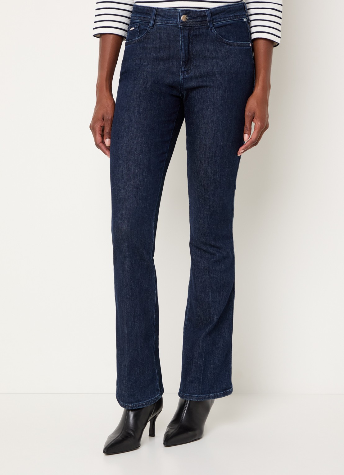 BRAX Shakira mid waist slim fit jeans met steekzakken - detail 2 donkerblauw