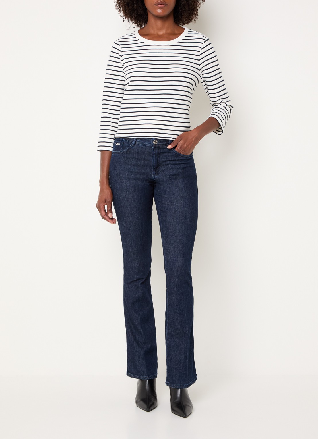 BRAX Shakira mid waist slim fit jeans met steekzakken - voorkant 5 donkerblauw