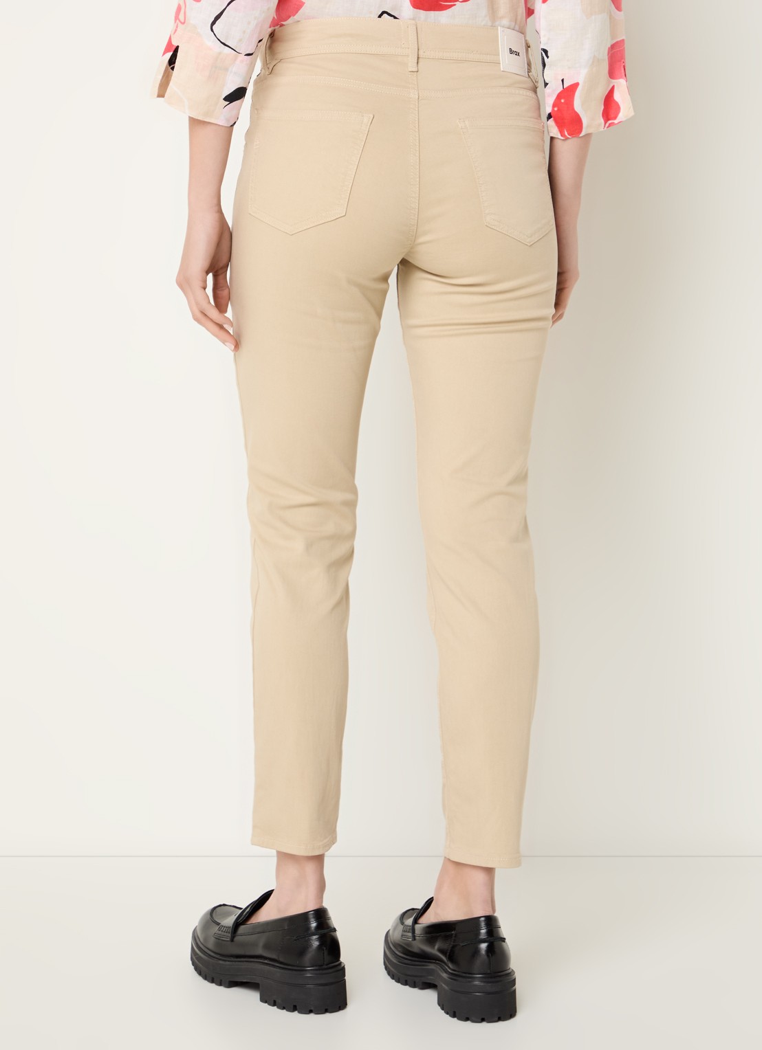 BRAX Shakira mid waist slim fit jeans  - achterkant 5 beige