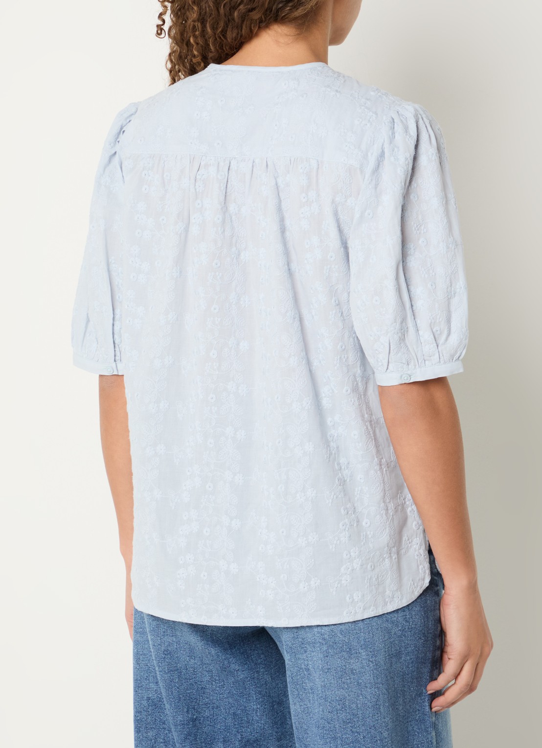 BRAX Vea blouse met broderie en ballonmouw - achterkant 4 lichtblauw