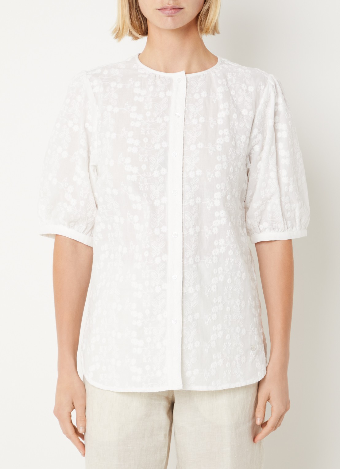BRAX Vea blouse met broderie en ballonmouw - detail 2 wit