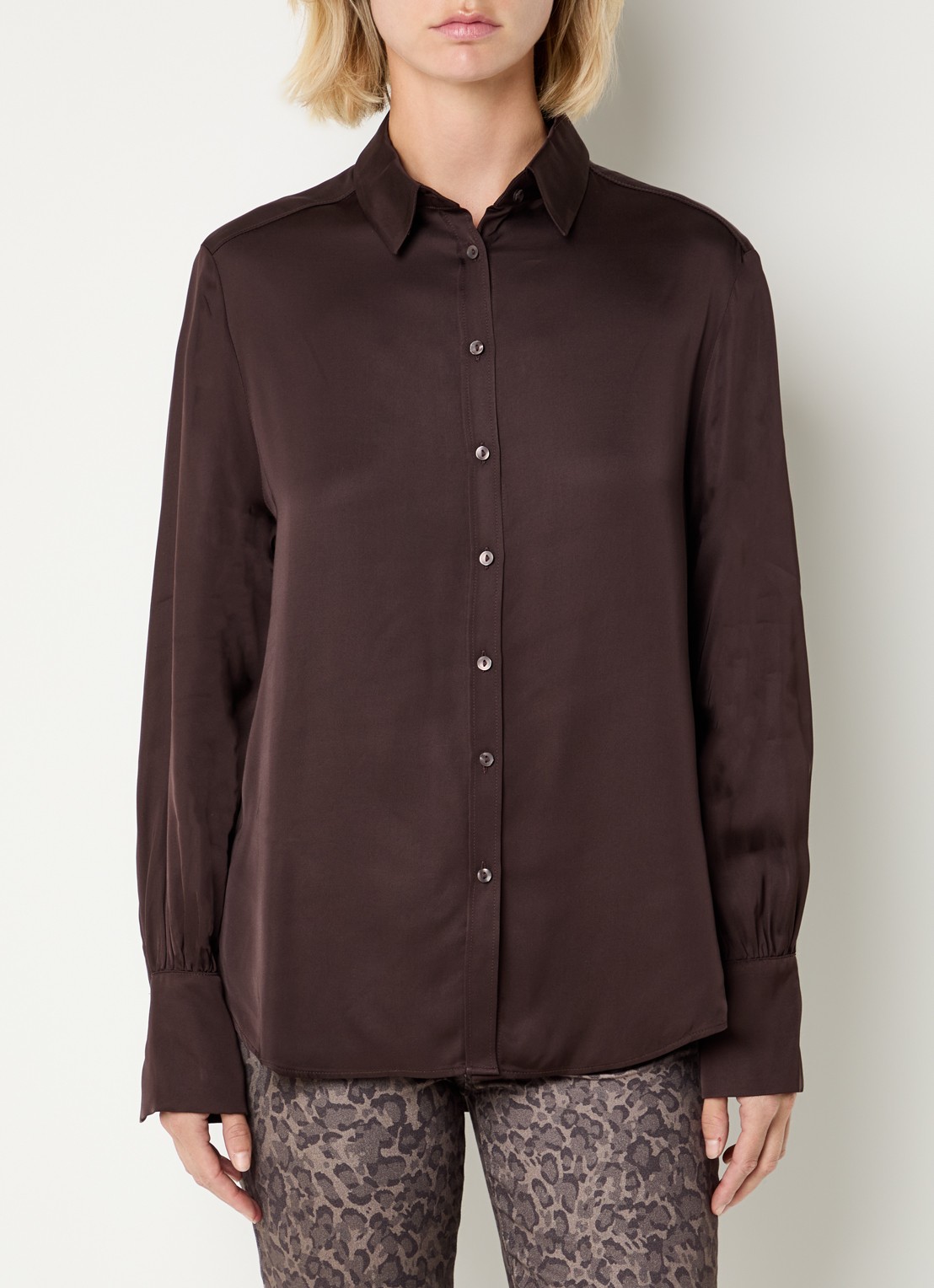 BRAX Vic blouse van satijn - detail donkerbruin