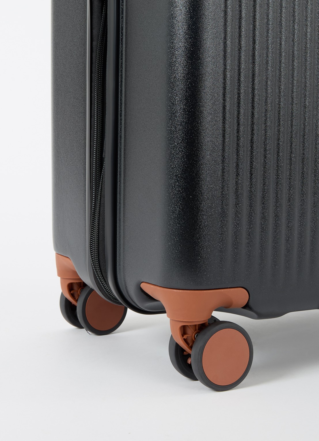 Bric's Ferrara vergrootbare spinner 67 cm - detail zwart