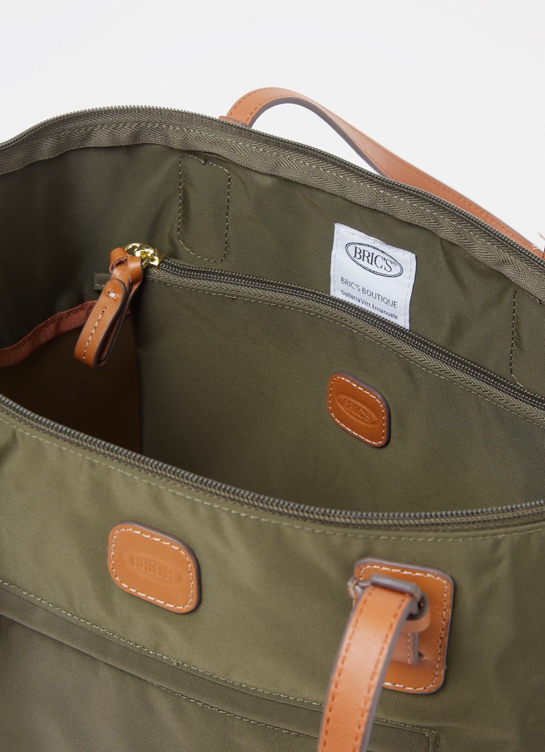 Bric's Shopper met leren details en uitneembaar etui - detail bronsgroen