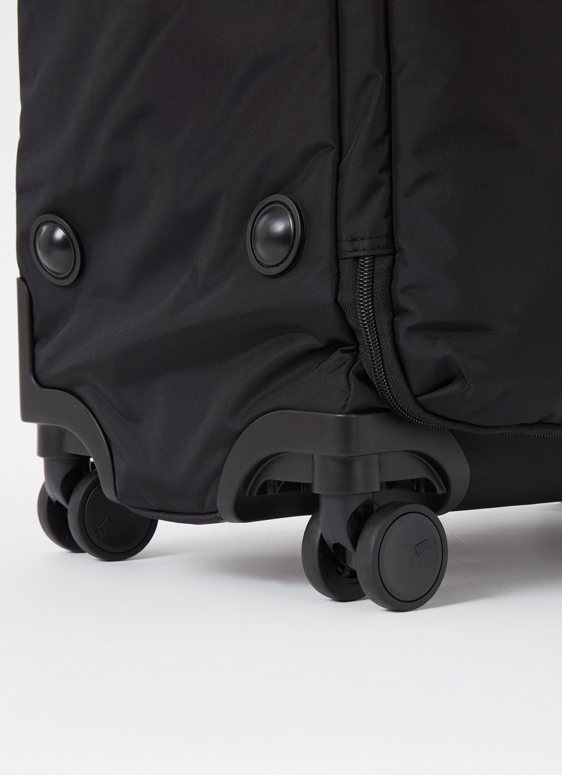 Bric's X-Collection spinner 71 cm - detail 4 zwart