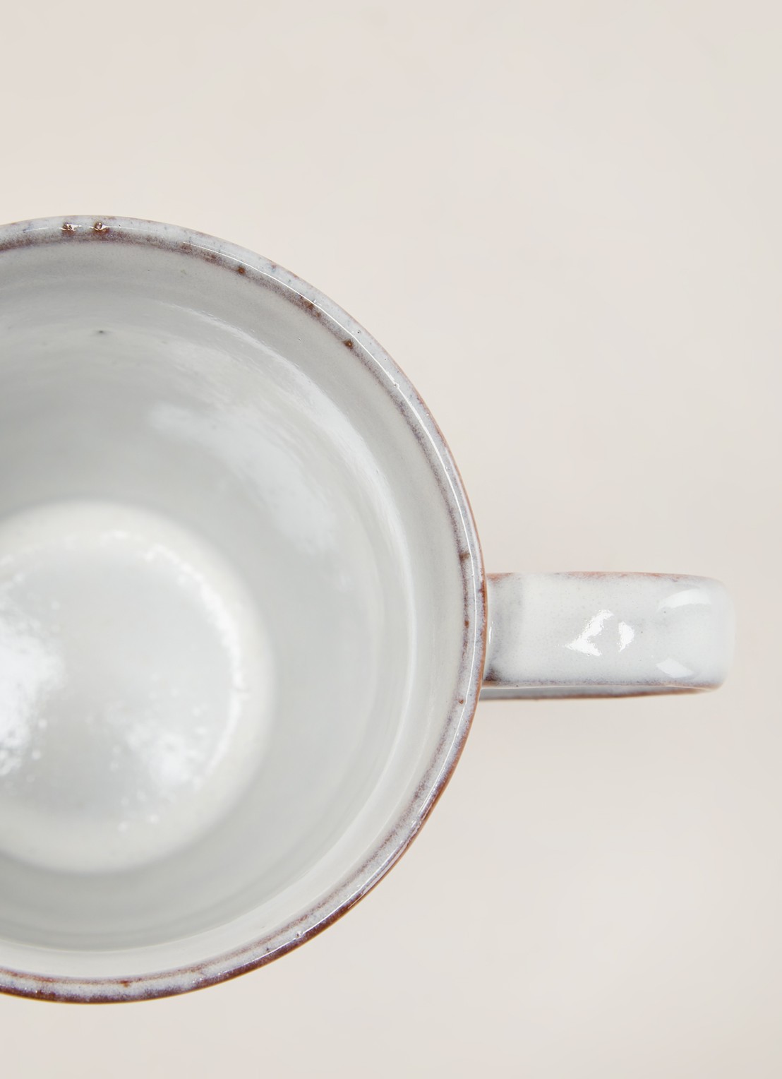 Broste Copenhagen Nordic Sand mok 40 cl  - detail lichtgrijs
