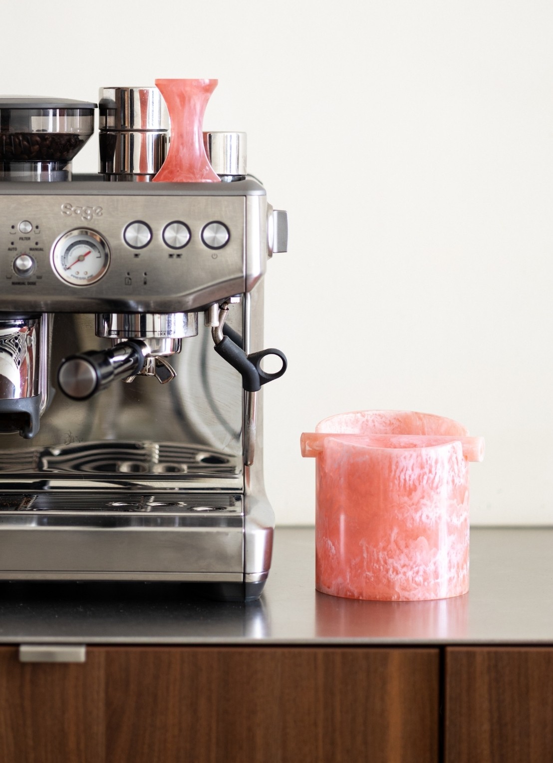 Brût Homeware Espresso tamper - detail roze