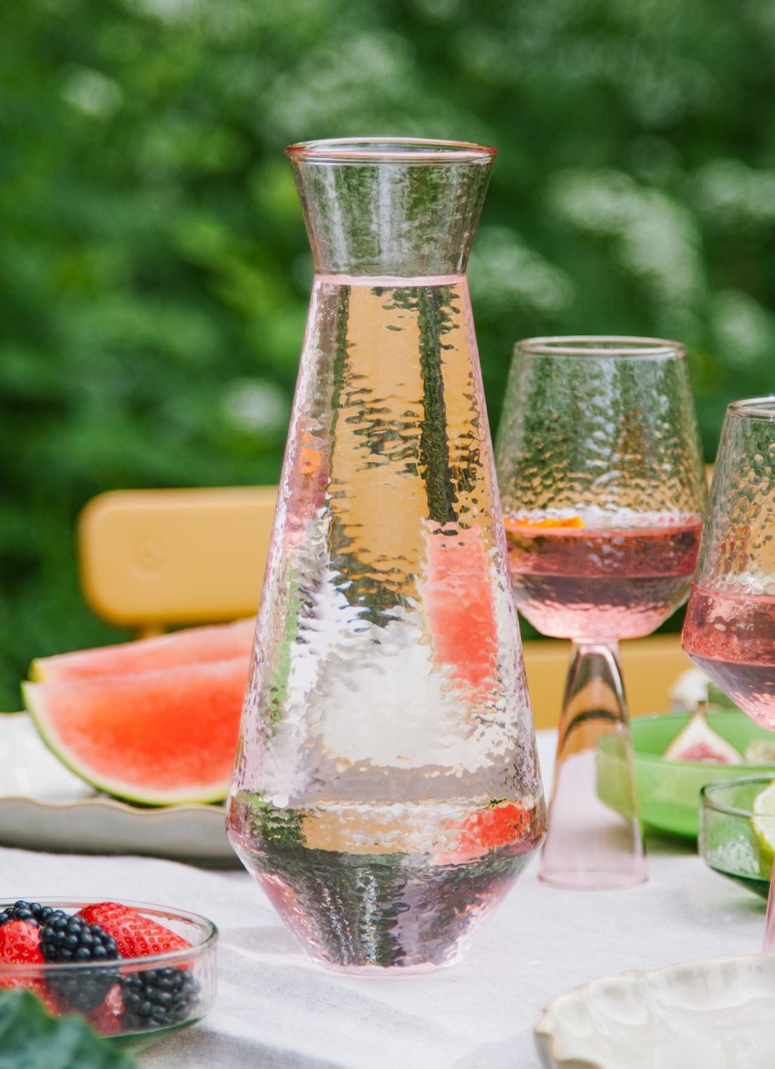 Brût Homeware Karaf 1,1 liter - detail 2 roze