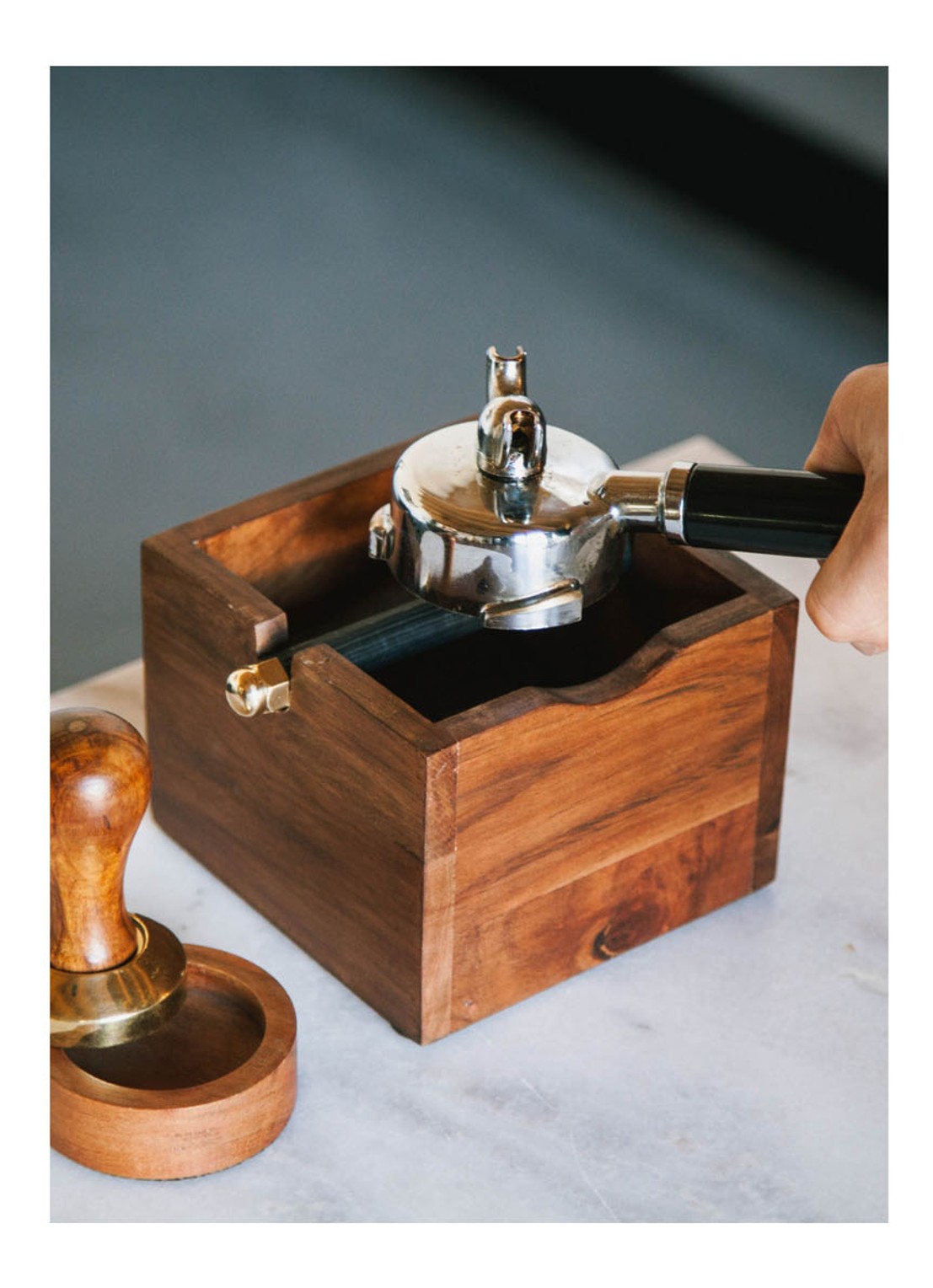 Brût Homeware Koffie uitklopbak 10 x 13 cm - voorkant 4 bruin