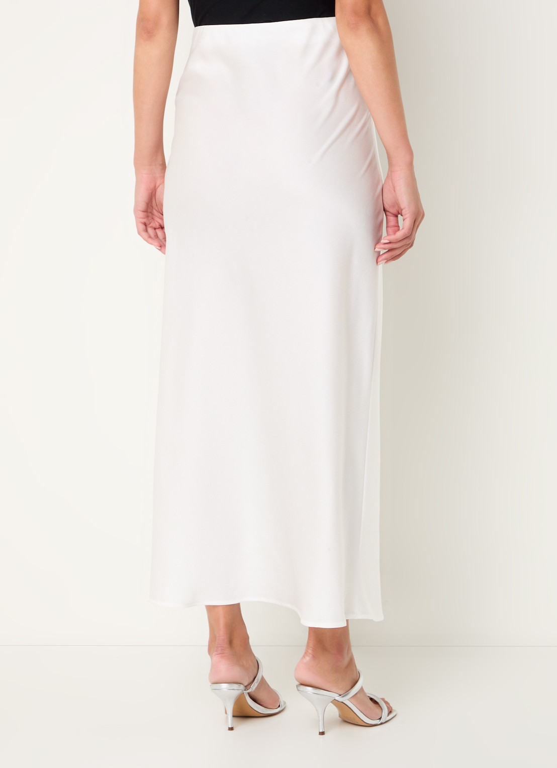 Bruuns Bazaar AcaciaBBJoanelle maxi rok van satijn - achterkant 4 wit