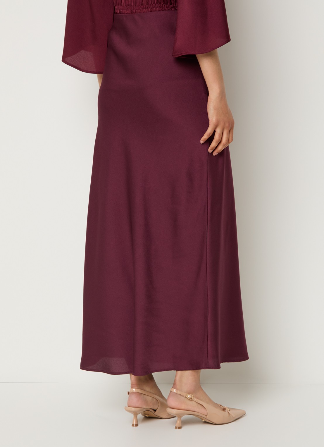 Bruuns Bazaar AcaciaBBJoanelle maxi rok van satijn - achterkant bordeauxrood