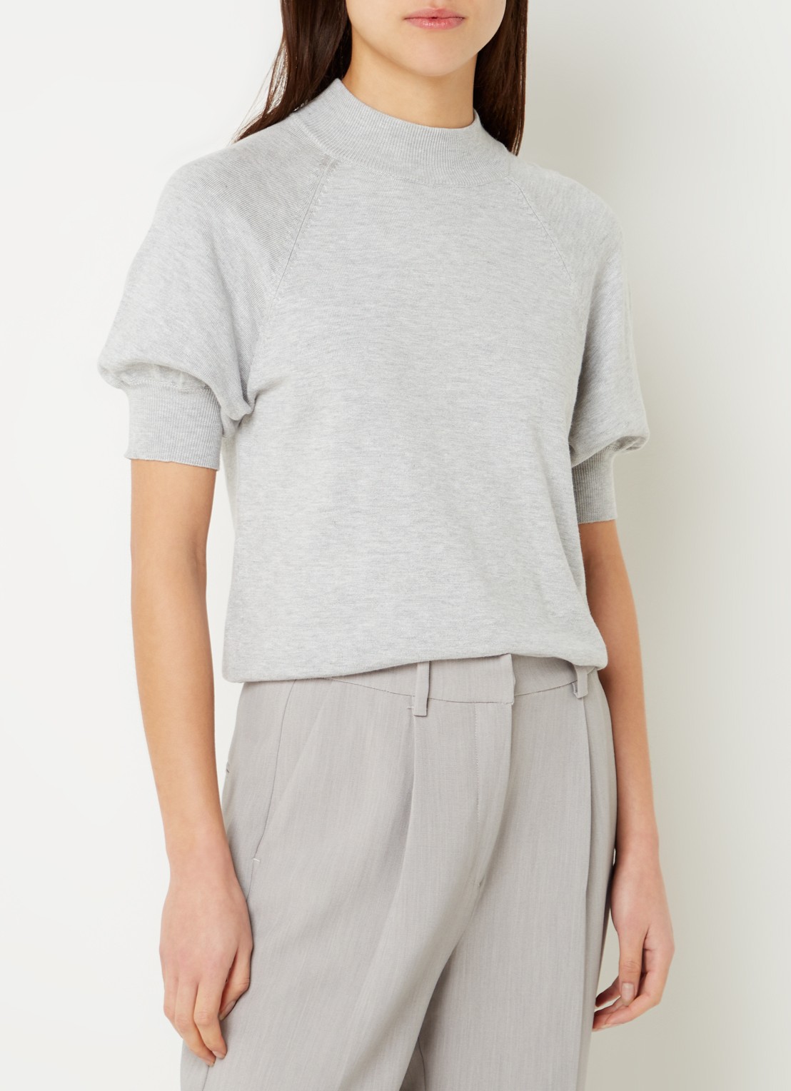 Bruuns Bazaar Anemone Halias fijngebreide top met pofmouw - detail 4 grijs