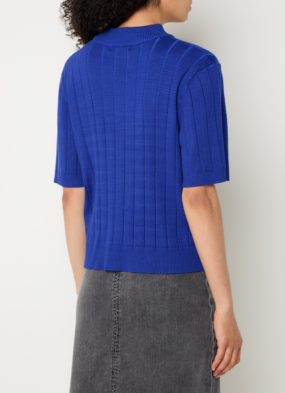 Bruuns Bazaar AnemoneBBGlady fijngebreide top met ribstructuur - achterkant royalblauw