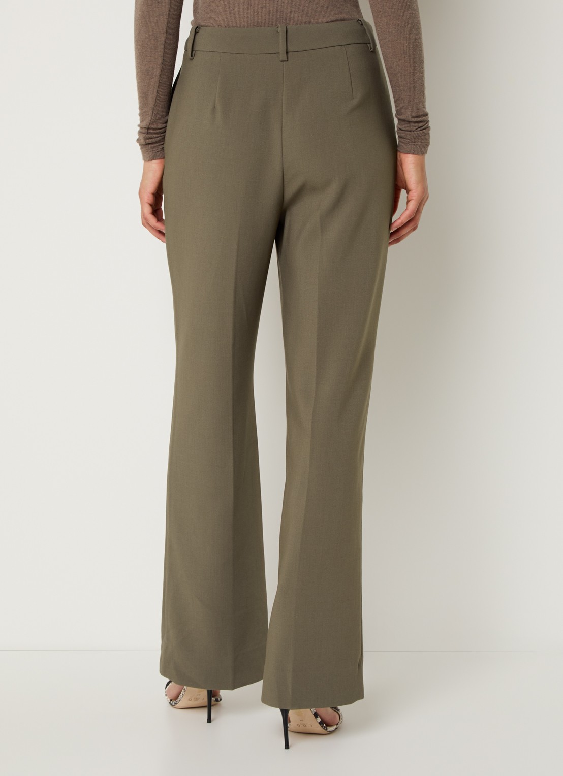 Bruuns Bazaar Cindy high waist flared fit pantalon met steekzakken - achterkant lichtbruin