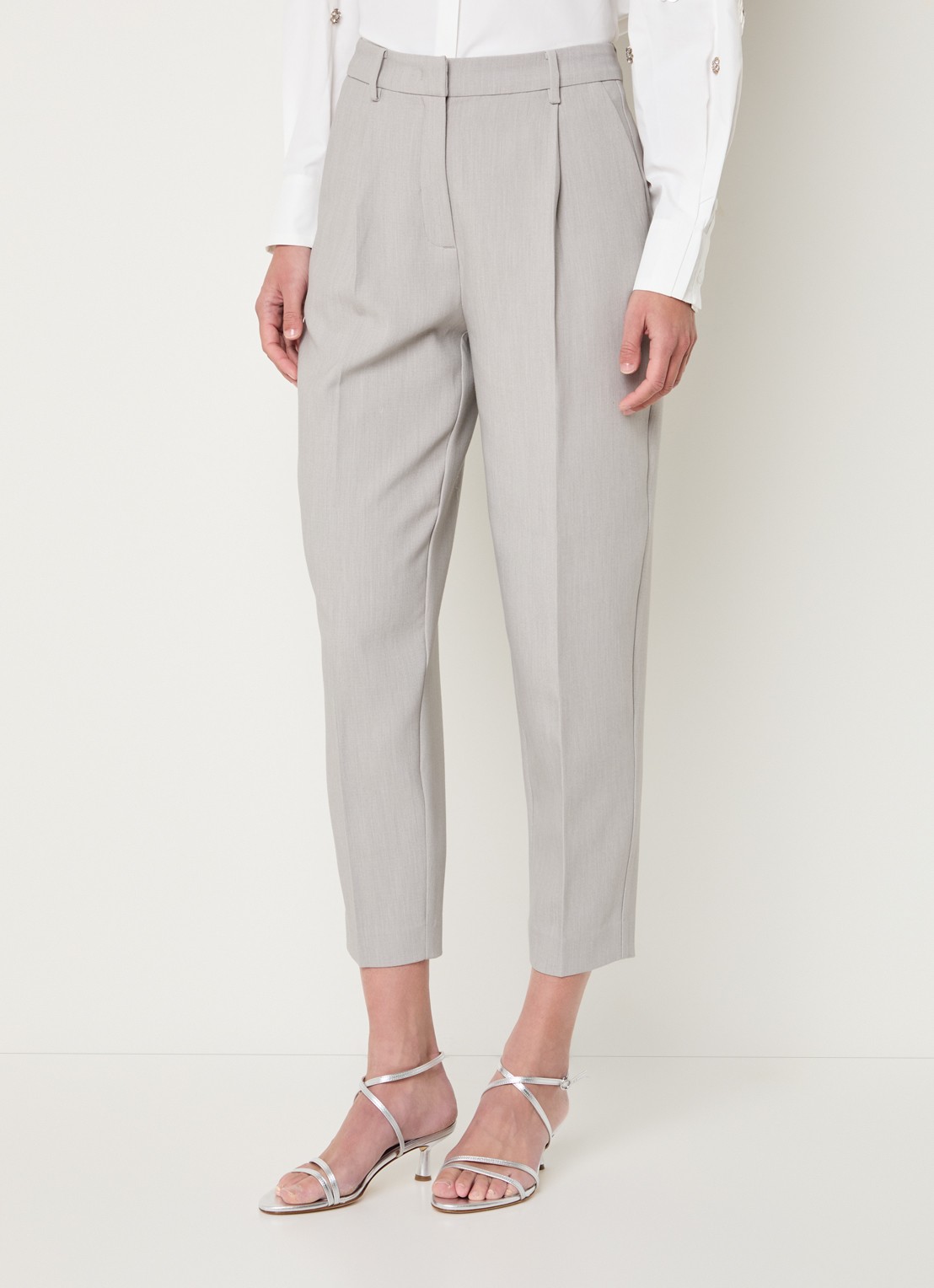 Bruuns Bazaar Cindy high waist tapered fit cropped pantalon met plooidetail - detail 4 lichtgrijs