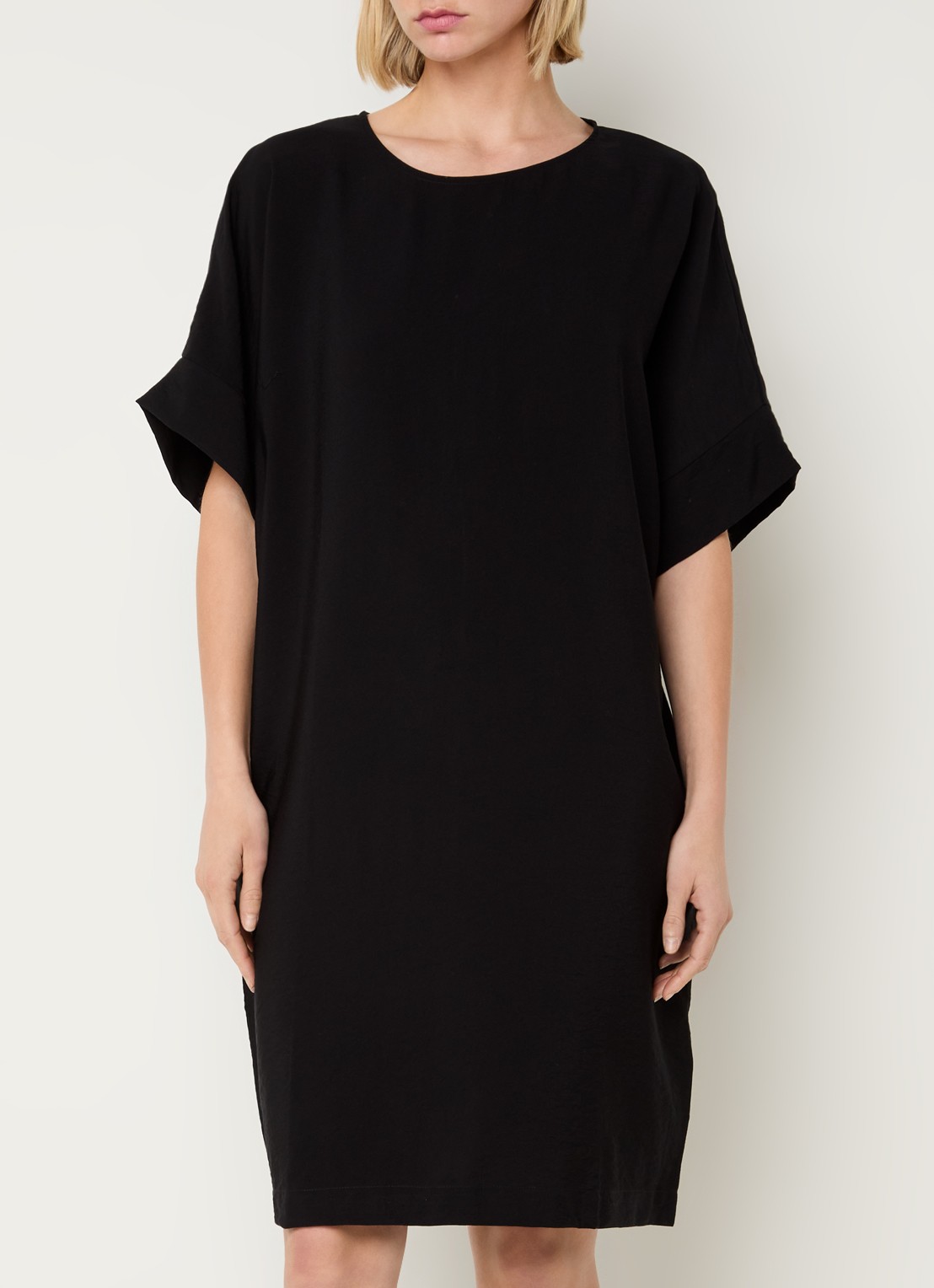 Bruuns Bazaar Gigi midi jurk met vlindermouw - detail zwart