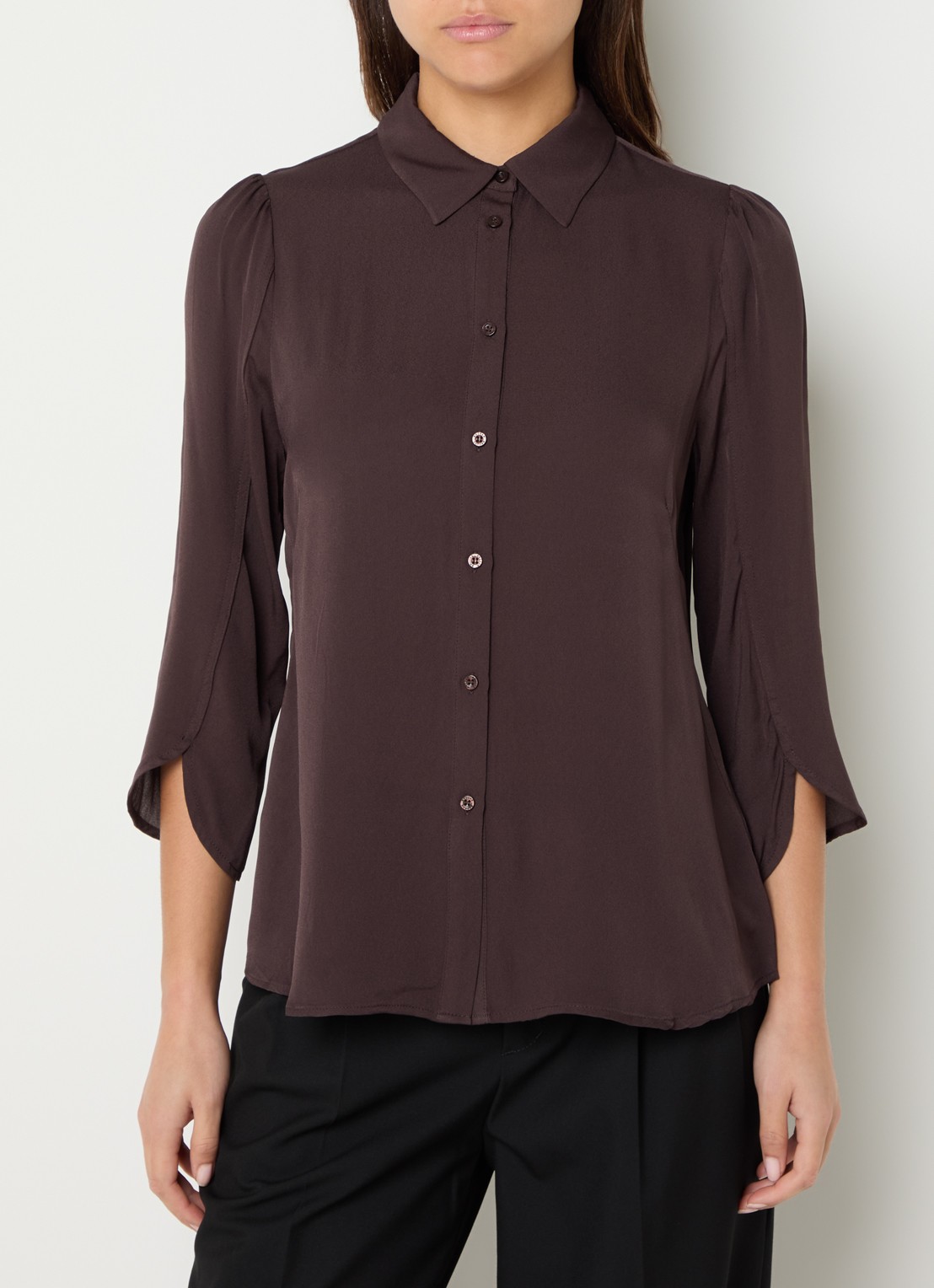 Bruuns Bazaar Kamille blouse met kraag - detail hazelnootbruin