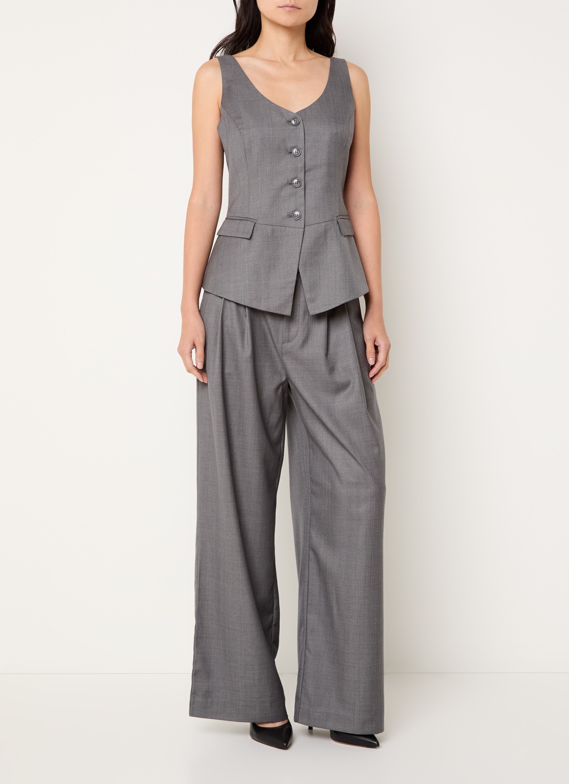 Bruuns Bazaar Vala high waist wide fit pantalon met steekzakken - voorkant 2 middengrijs