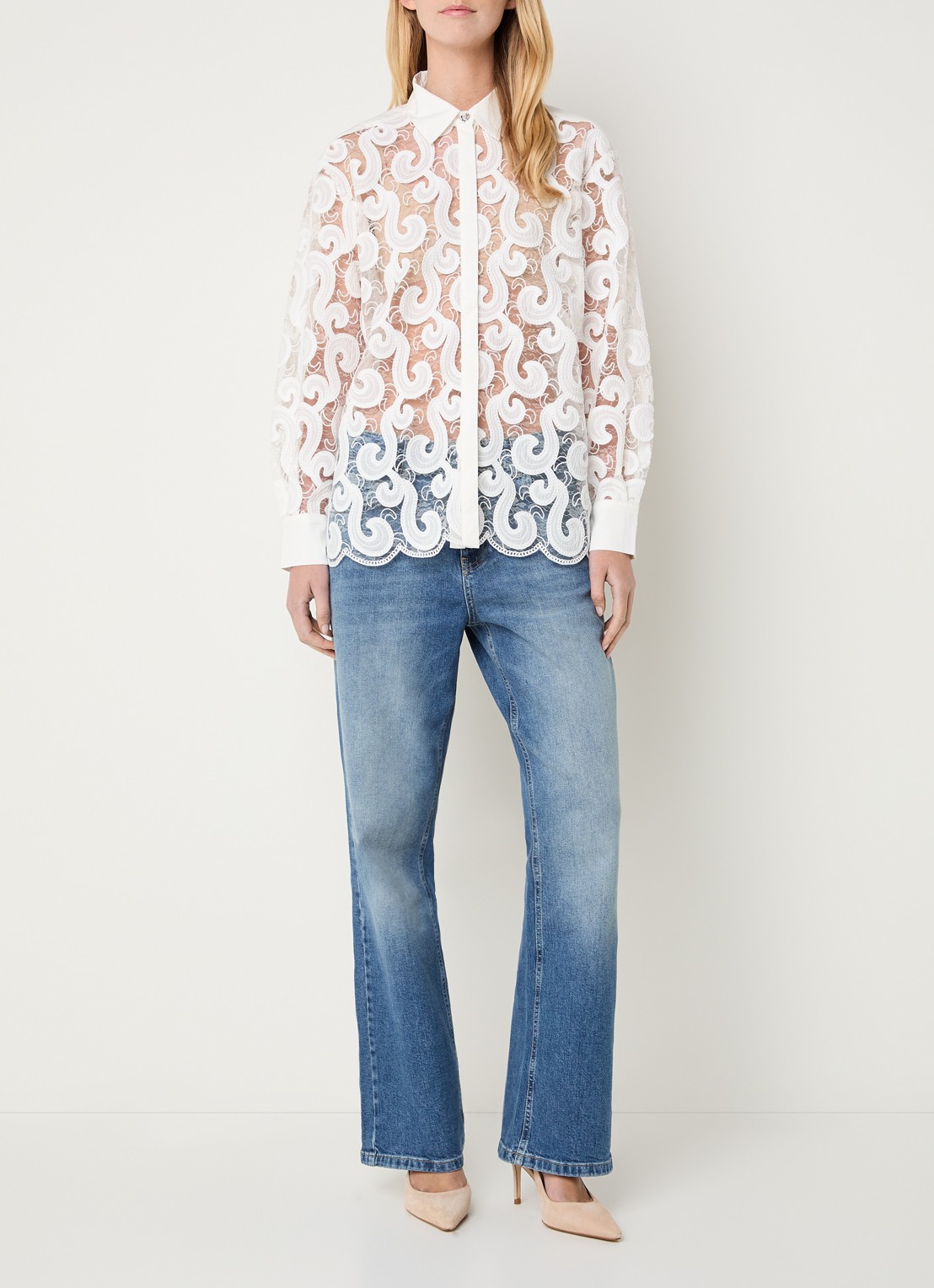 Bruuns Bazaar Viveca semi-transparante blouse van mesh met broderie - voorkant 2 wit
