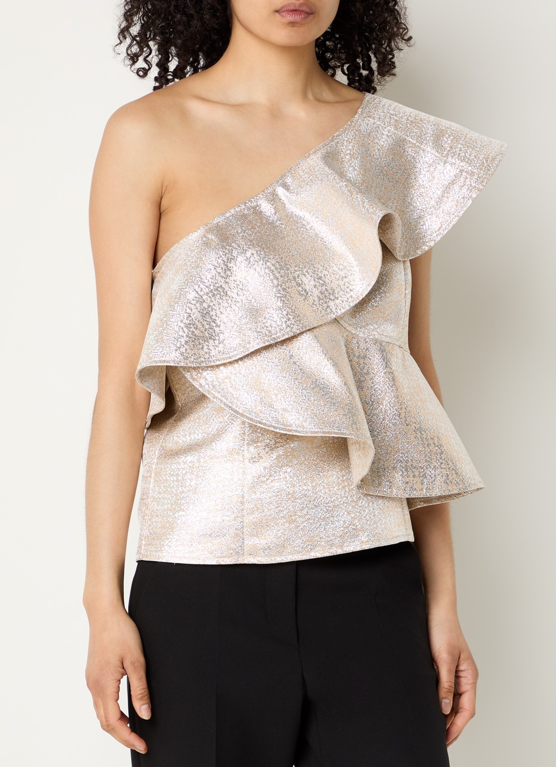 Bruuns Bazaar Wallichia top met volant en asymmetrische hals - detail goud
