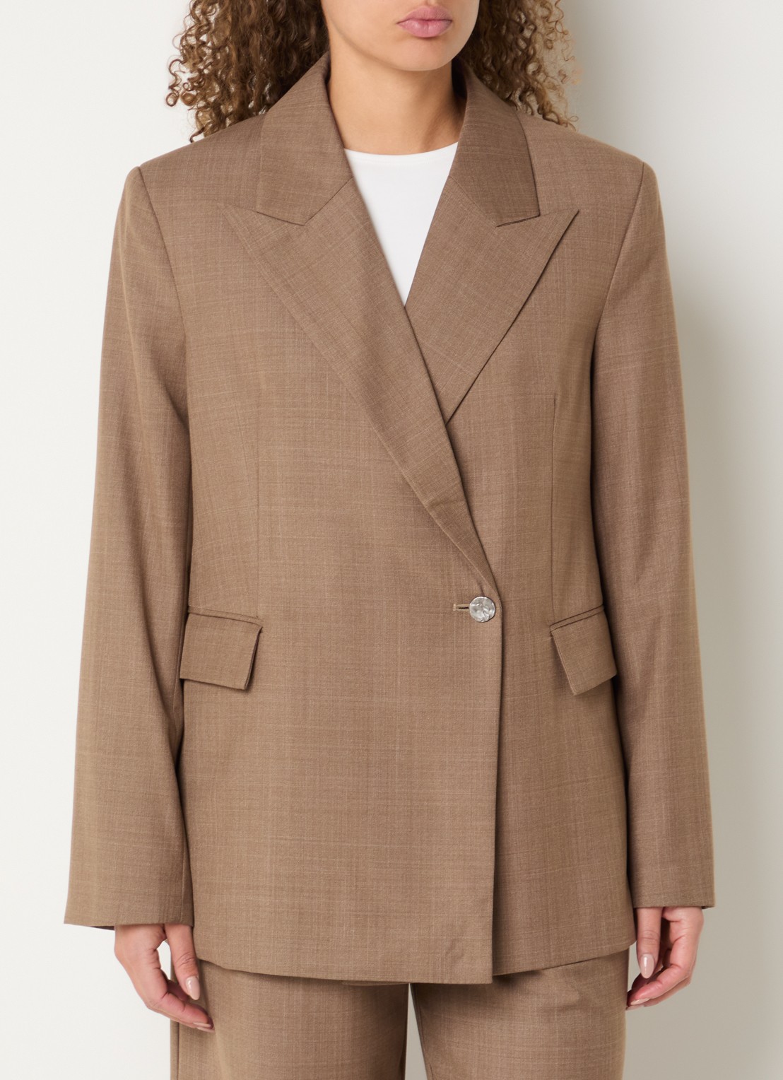 Bruuns Bazaar Willi blazer met klepzakken en schoudervulling - detail 4 bruin