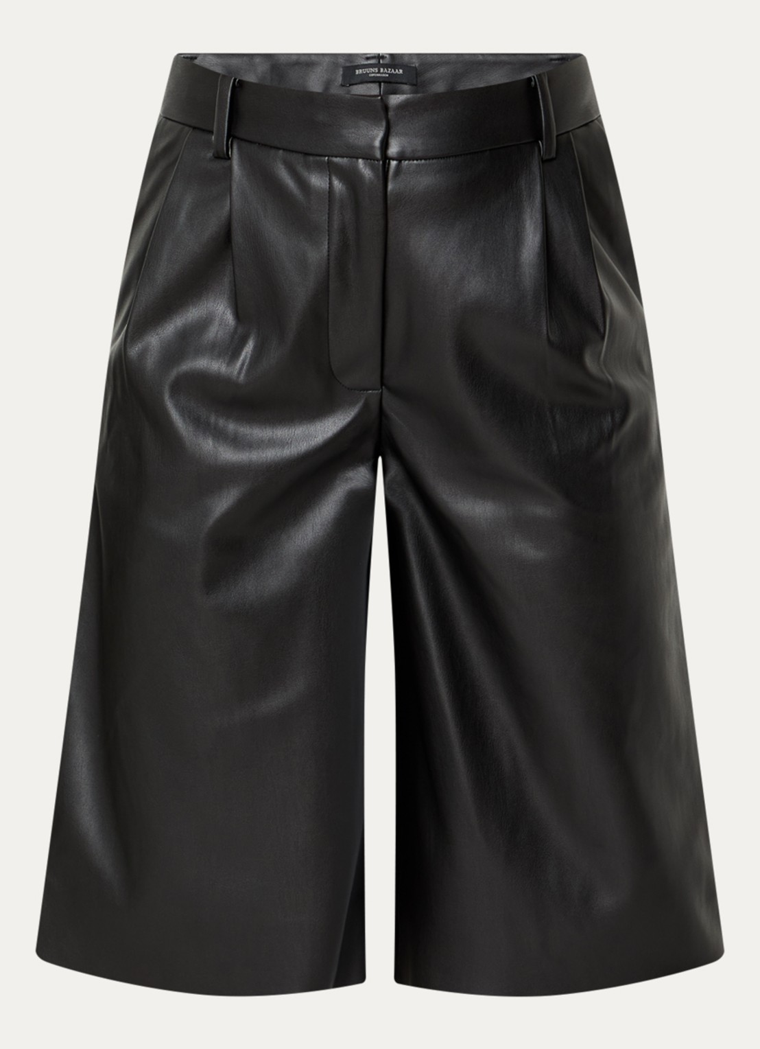 Bruuns Bazaar Winya high waist wide fit shorts met steekzakken - voorkant 3 zwart
