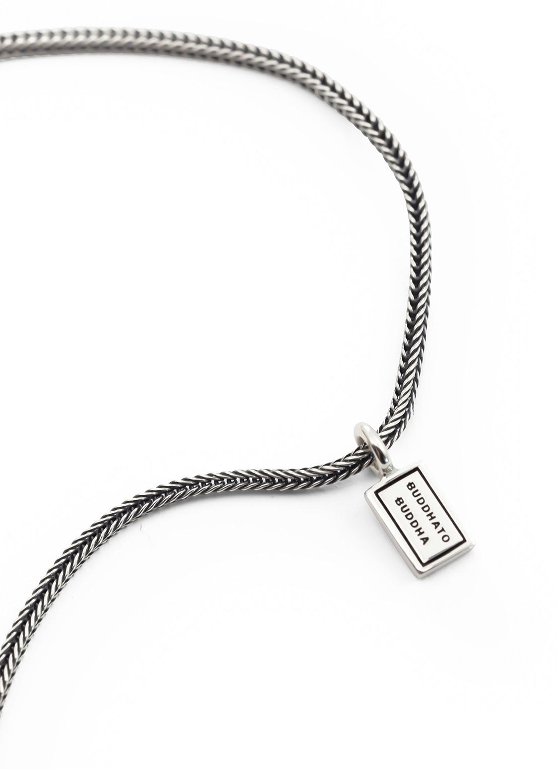 Buddha to Buddha Barbara ketting van zilver - voorkant 2 zilver