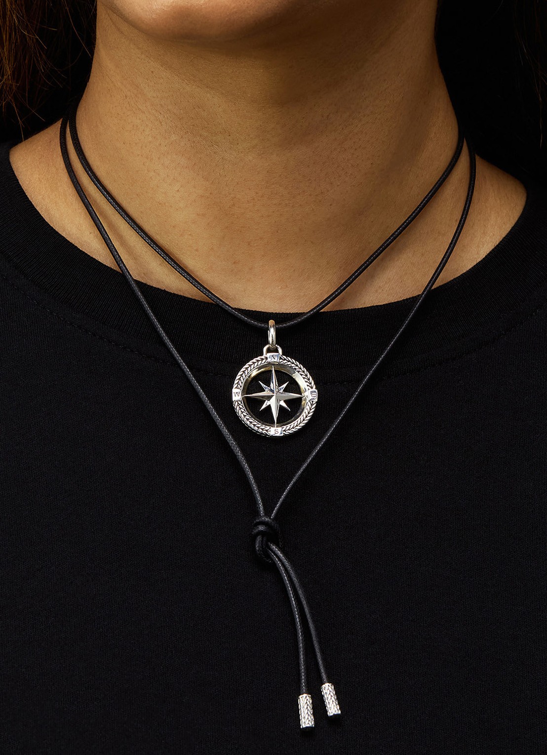 Buddha to Buddha Ellen koord ketting   - voorkant 2 zilver
