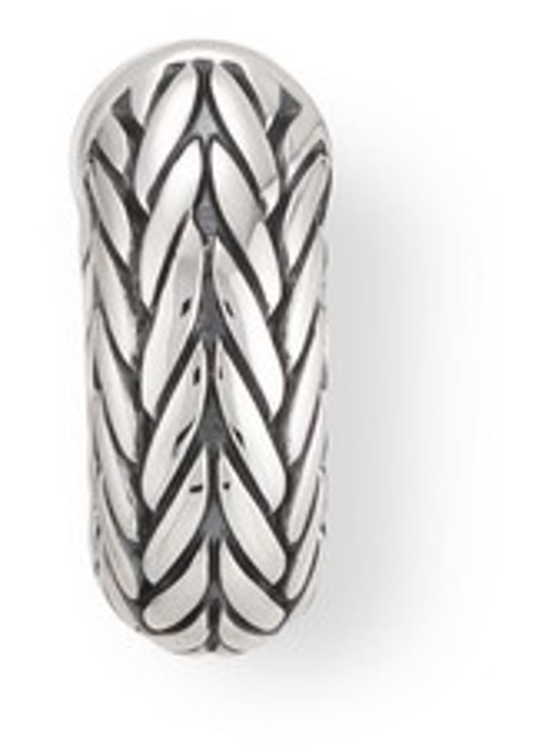 Buddha to Buddha Ellen Small oorringen van zilver - voorkant zilver