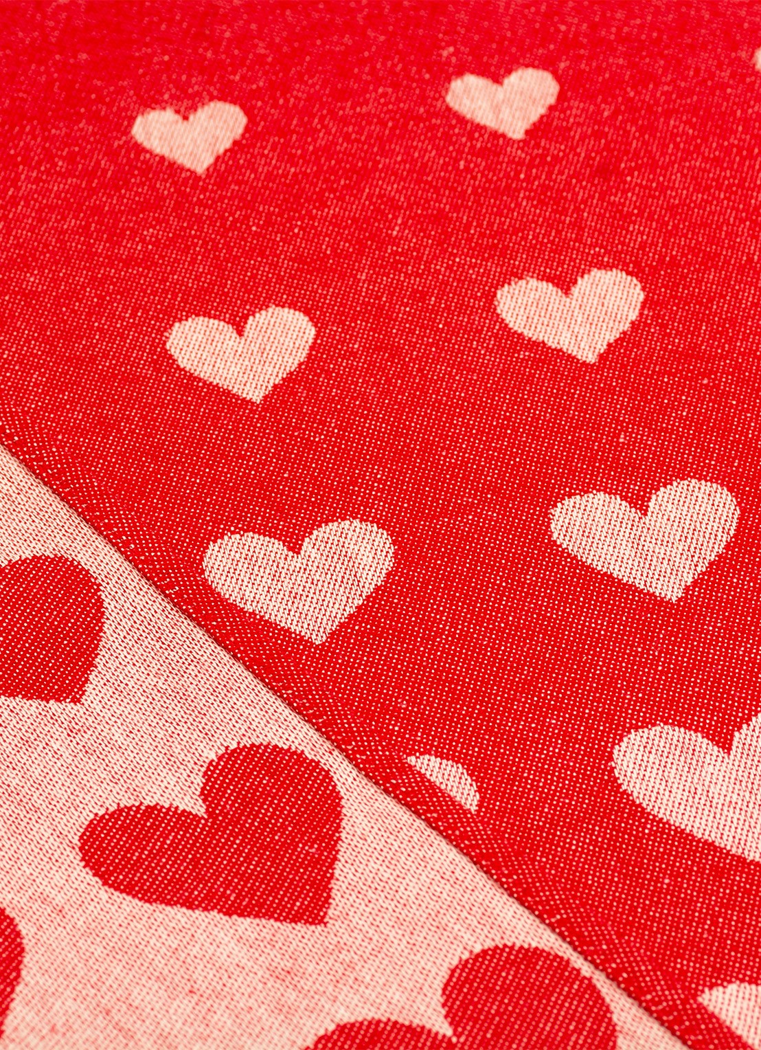 Bunzlau Castle Hearts theedoek 65 x 65 cm  - voorkant 2 rood