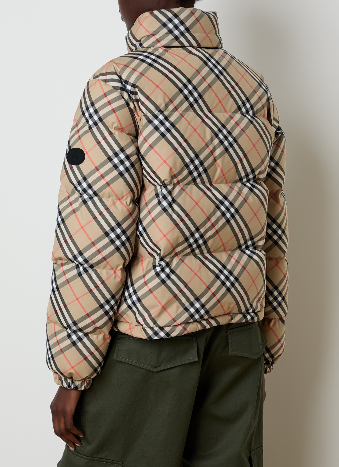 Burberry Ambleside pufferjack met ruitdessin en steekzakken - achterkant zand