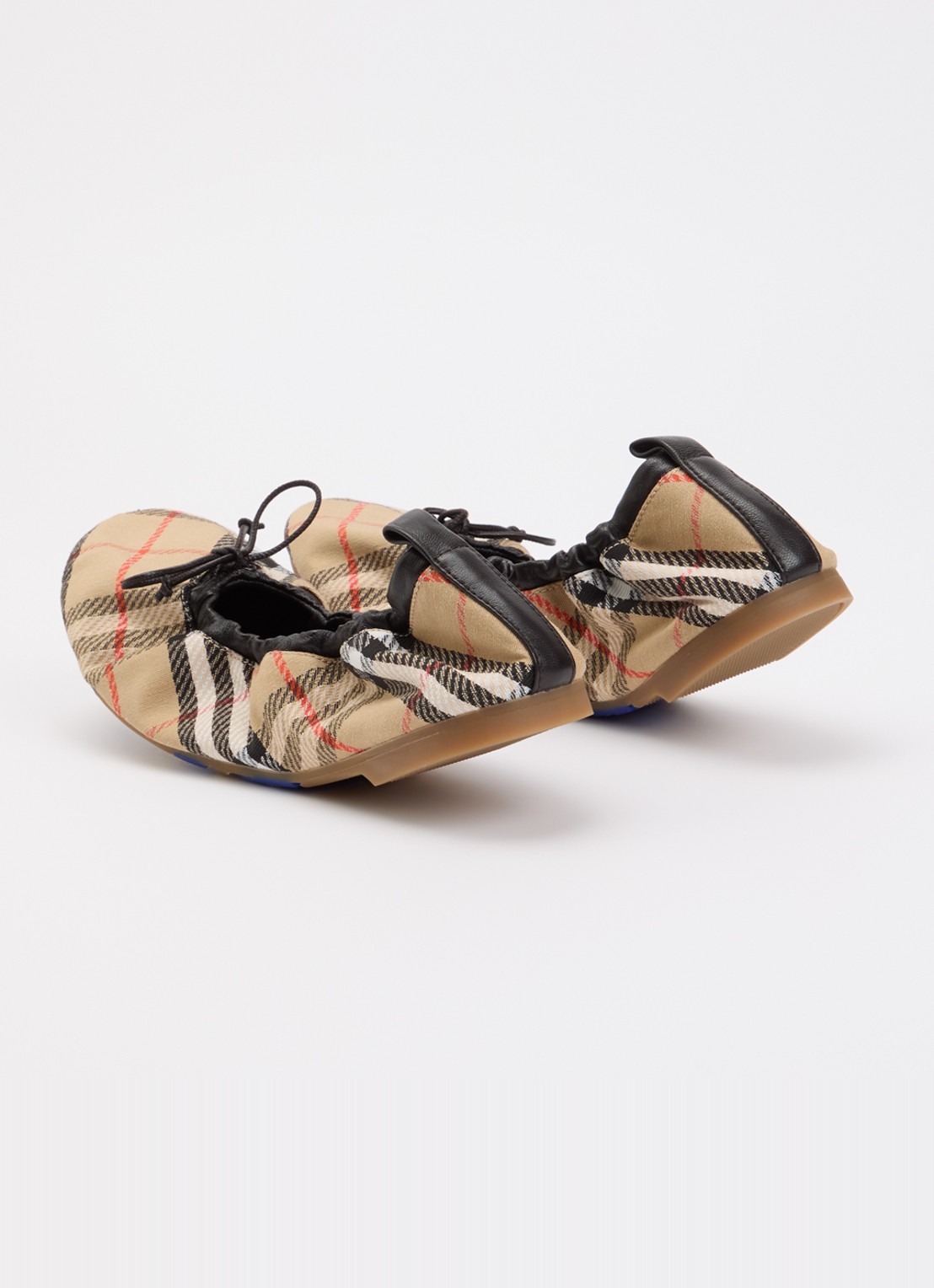 Burberry Ballerina met details van lamsleer en ruitdessin - achterkant zand