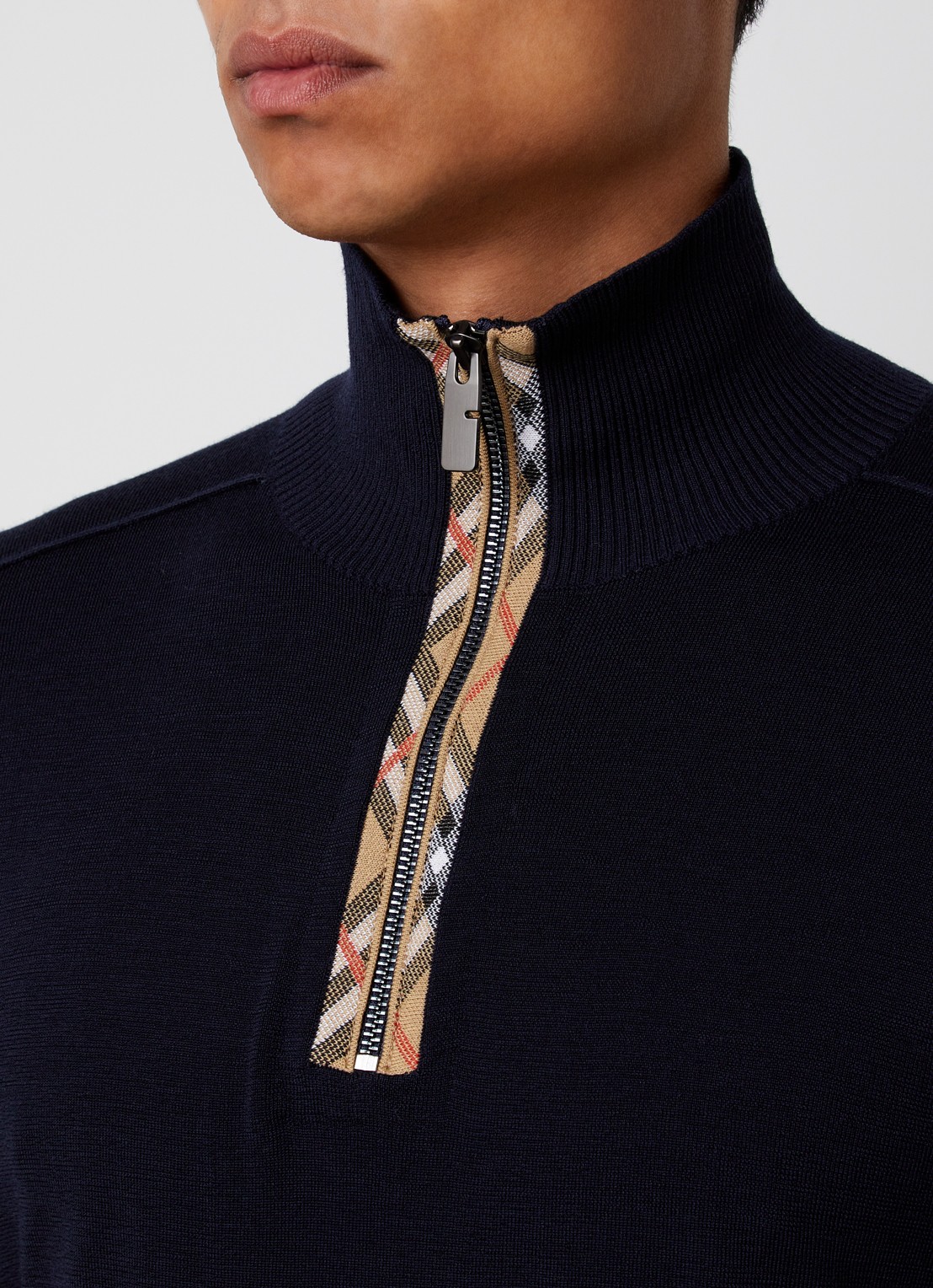 Burberry Cameron fijngebreide trui in wolblend met halve rits - detail 5 donkerblauw