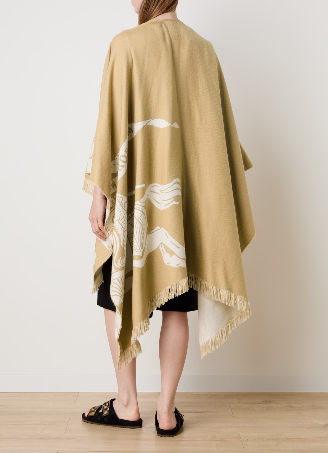 Burberry Cape in kasjmierblend met logoprint - achterkant 4 zand